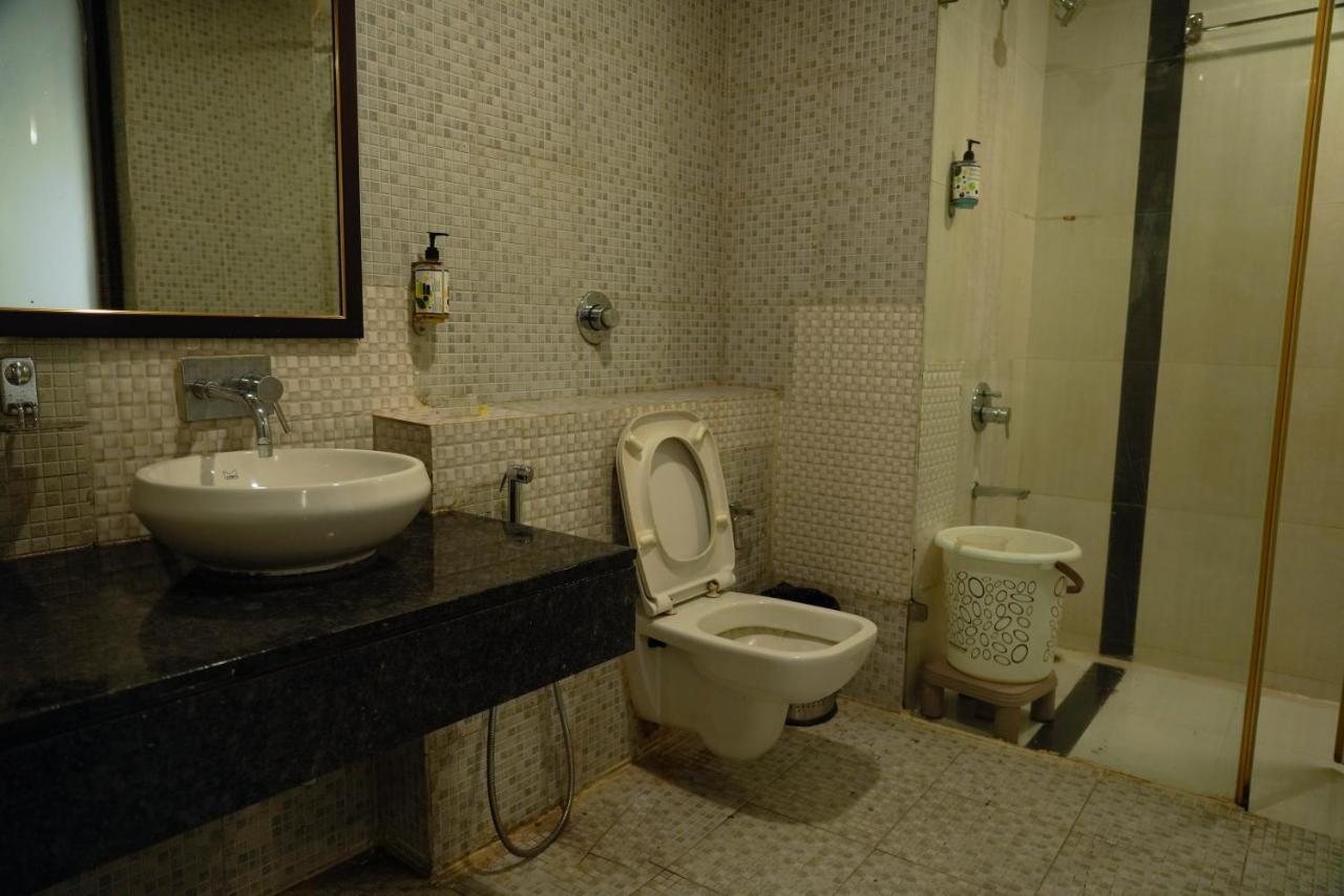 Golden Lotus Hotel Hyderabad Eksteriør bilde